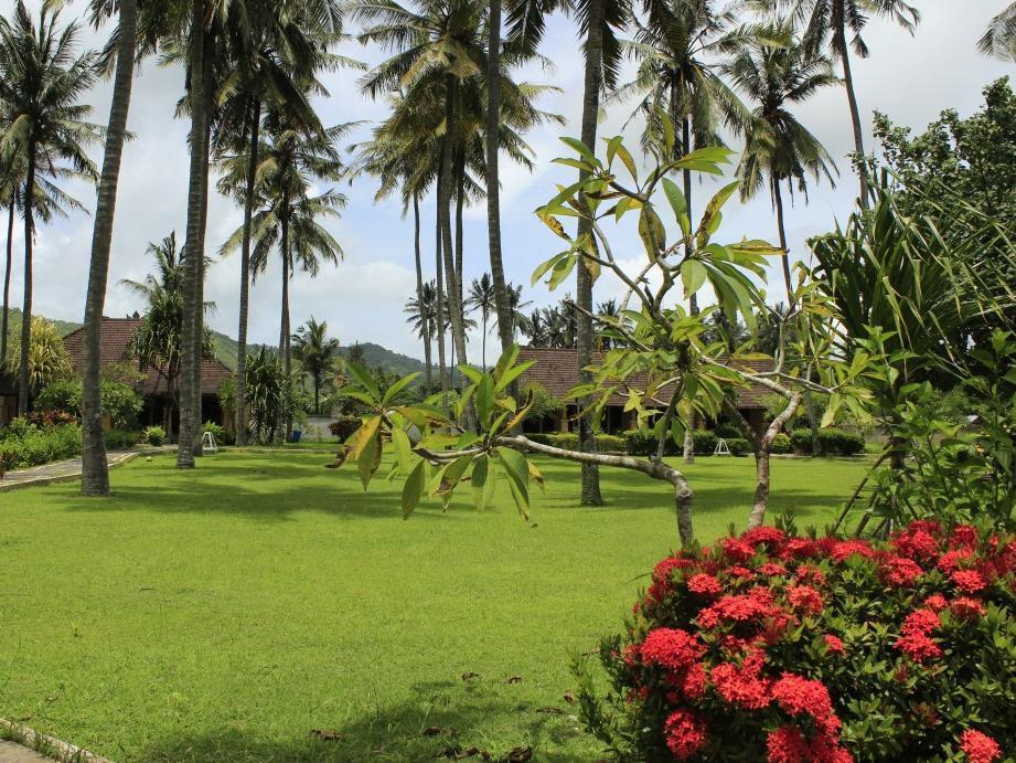 Tastura Beach Hotel Kuta  エクステリア 写真