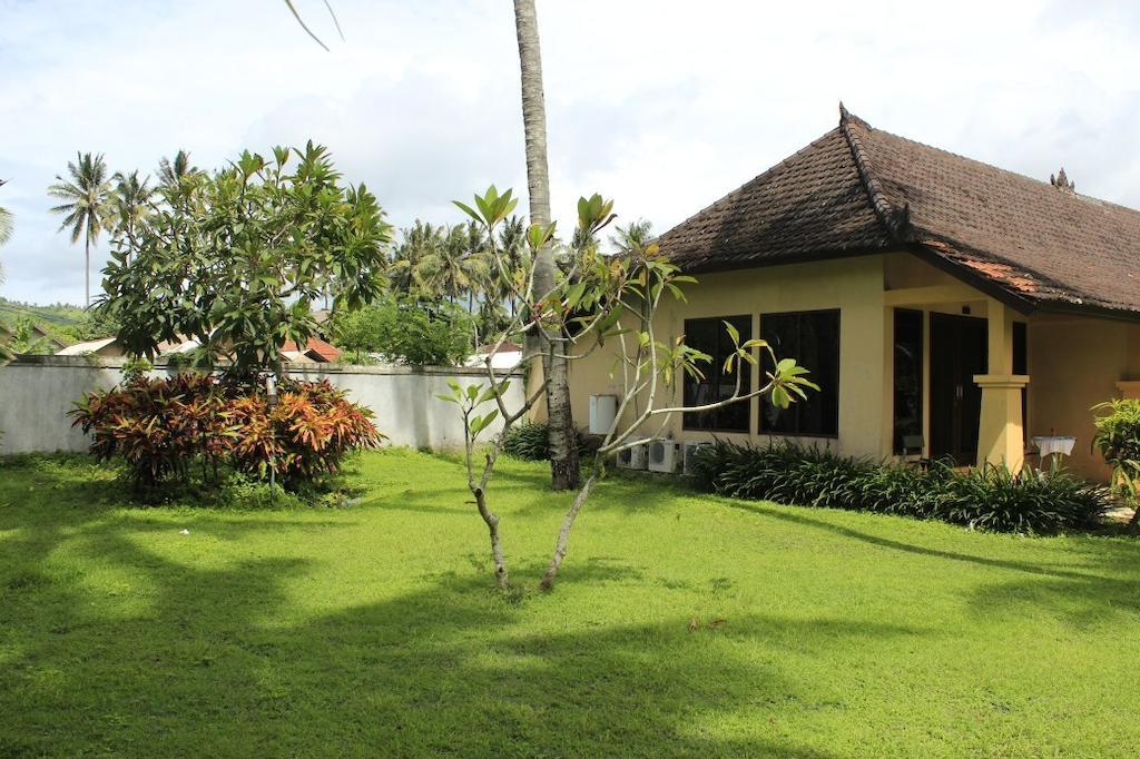 Tastura Beach Hotel Kuta  エクステリア 写真